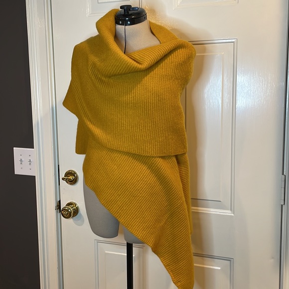 Mustard gold yellow acrylic wrap, generous 88” x 19” for versatile wear - Picture 2 of 4